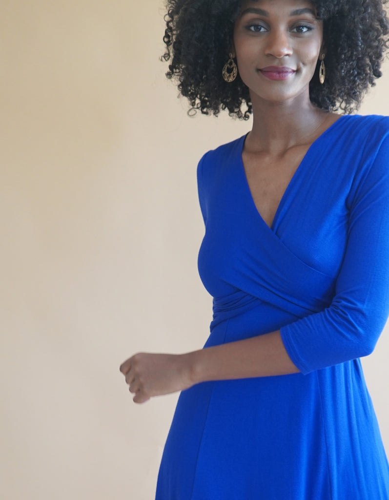 La robe Massilia Bleu Roi - En stock - elleanor de provence, garde robe made in france