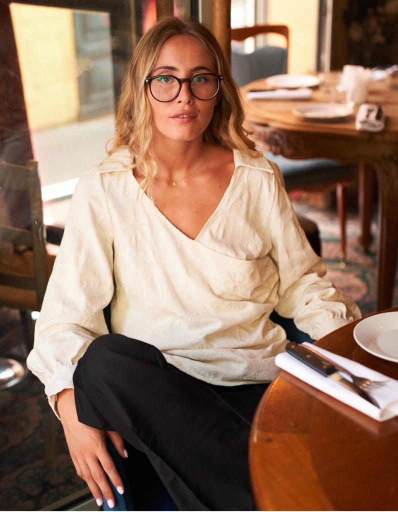 Le Chemisier Clémence Beige - Personnalisable - elleanor de provence, garde robe made in france