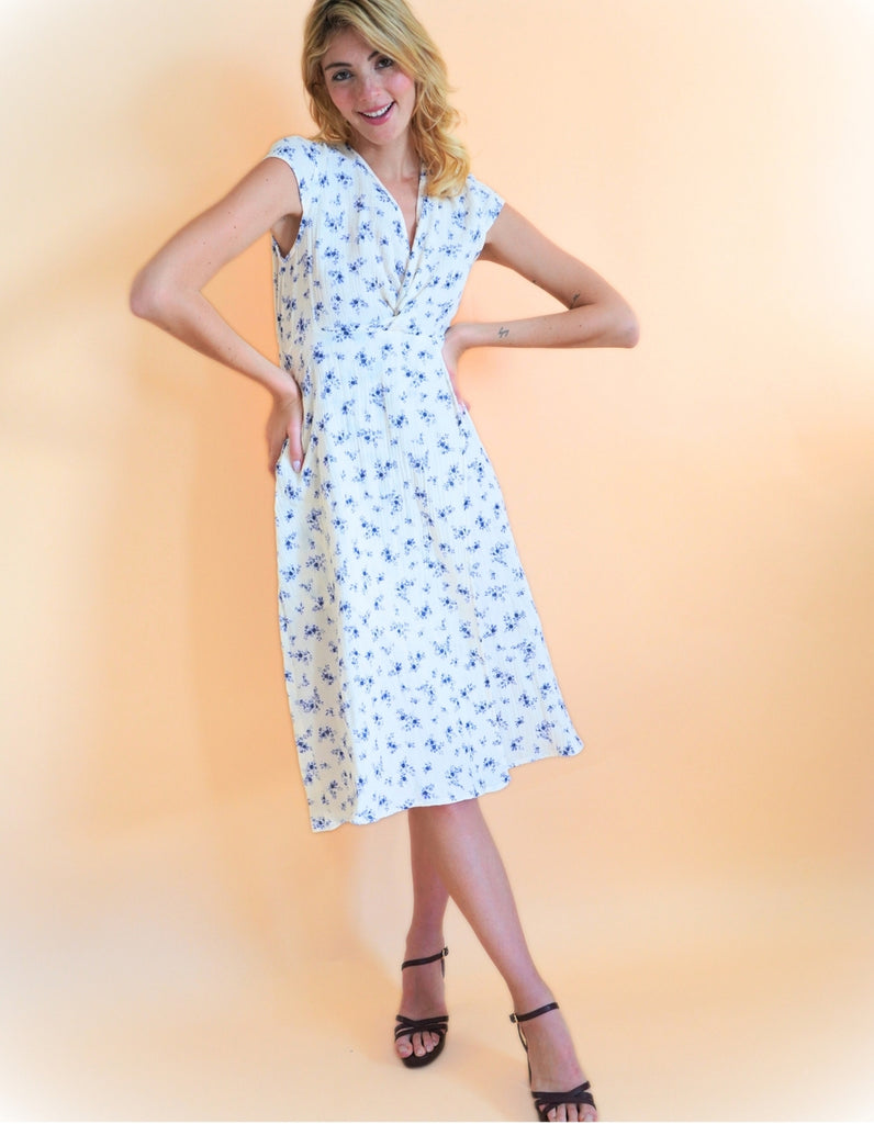 La Robe Sonia - Fleurie bleu lavande - gaze de coton - Personnalisable - elleanor de provence, garde robe made in france