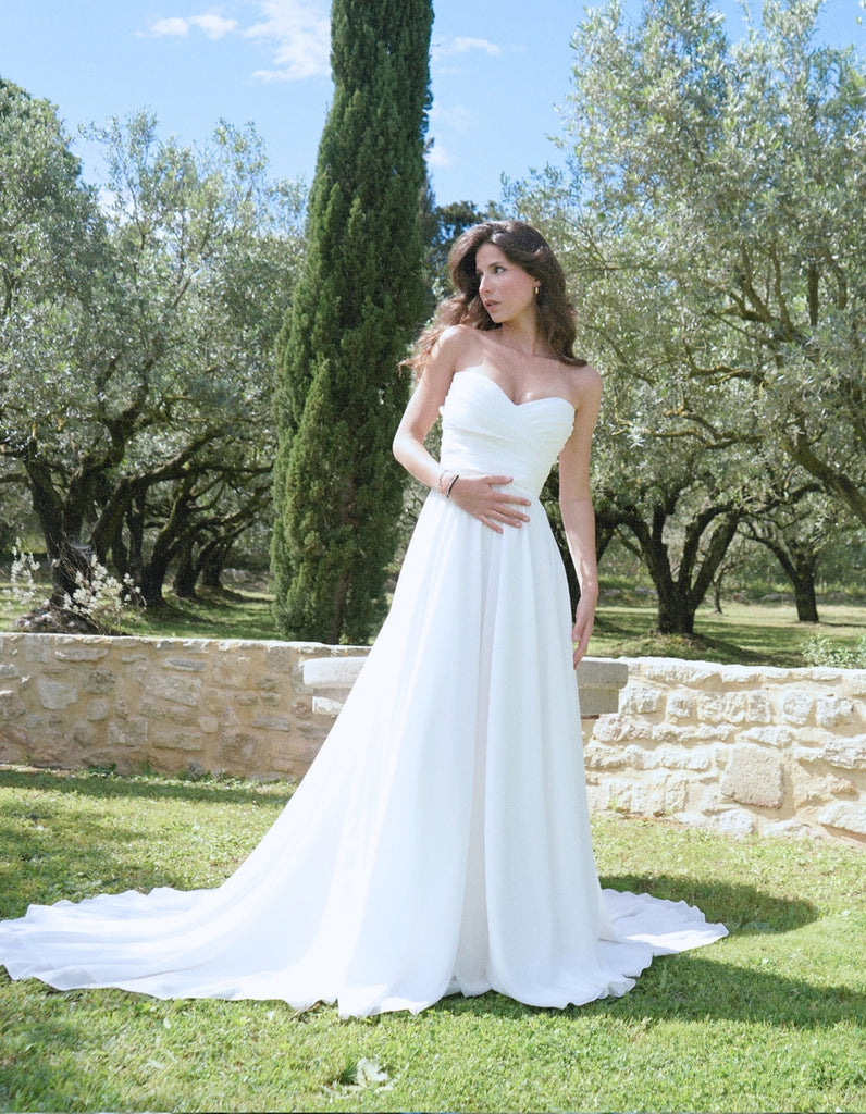 La robe de mariée Anaé - elleanor de provence, garde robe made in france