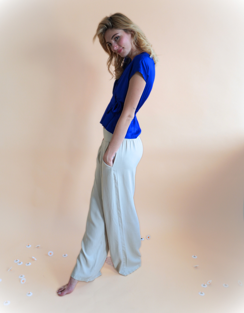 Le top cache coeur Vallauris - Bleu Roi - En stock - elleanor de provence, garde robe made in france