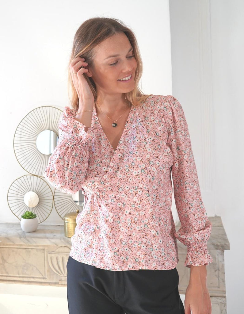 Le top cache coeur Noellie fleurs roses- En précommande à -25% - elleanor de provence, garde robe made in france